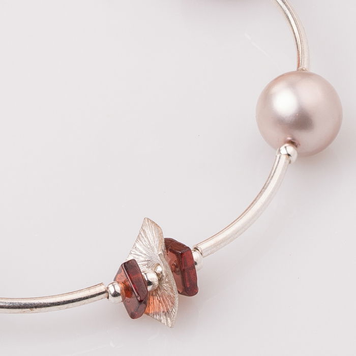 Bratara cu tuburi, granate si placuta din argint [2]