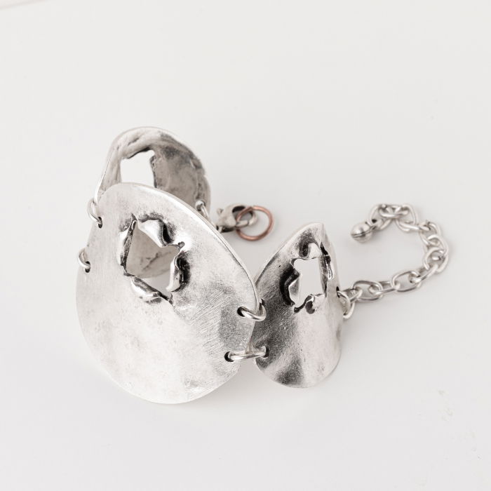 Bratara din zamac cu forma rotunda si gaura neregulata [3]