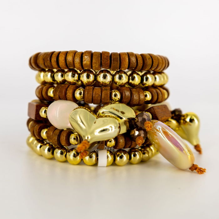 Brățară spiralată camel și auriu cu charm-uri – boho glam [2]