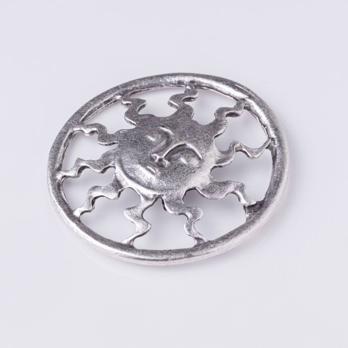 Brosa din ZAMAC sub forma de soare stralucitor in cerc [3]