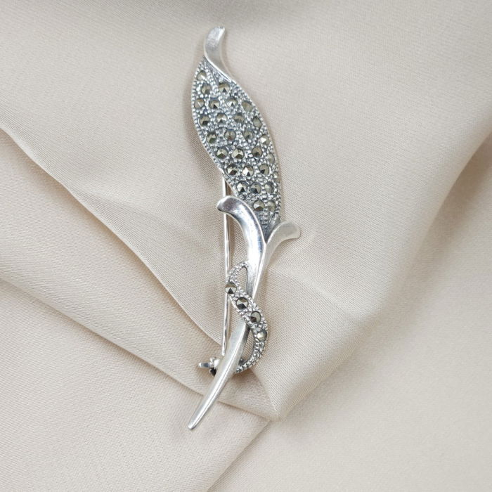 Brosa floare din argint 925 cu pietre foarte fine de marcasite [4]