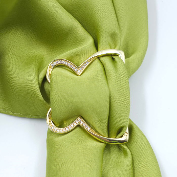 Brosa inel pentru esarfa cu forma de fluture auriu cu pietricele foarte fine [5]