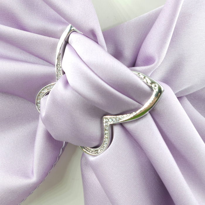 Brosa inel pentru esarfa cu forma de fluture argintiu cu pietricele foarte fine [7]