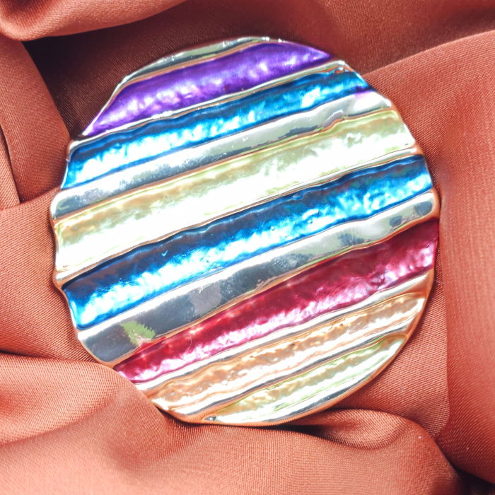 Brosa magnetica aurie, model geometric rotund cu elemente emailate multicolore [9]