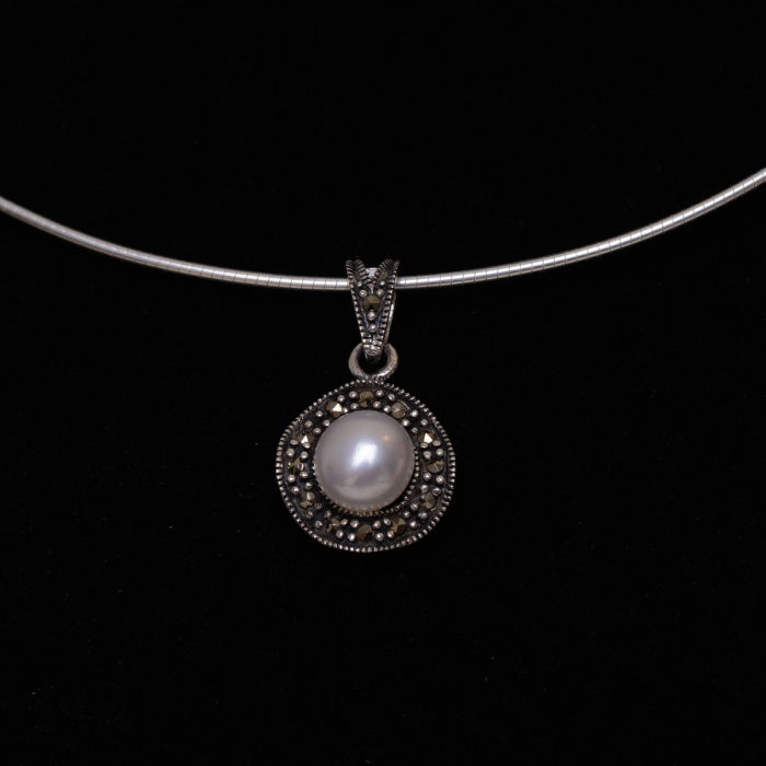 Brosa metalica argintie pisica cu pietricele argintii si negre [3]