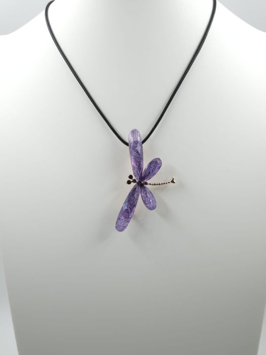 Brosa pandant metalica aurie, libelula fina cu aripi fatetate mov [4]