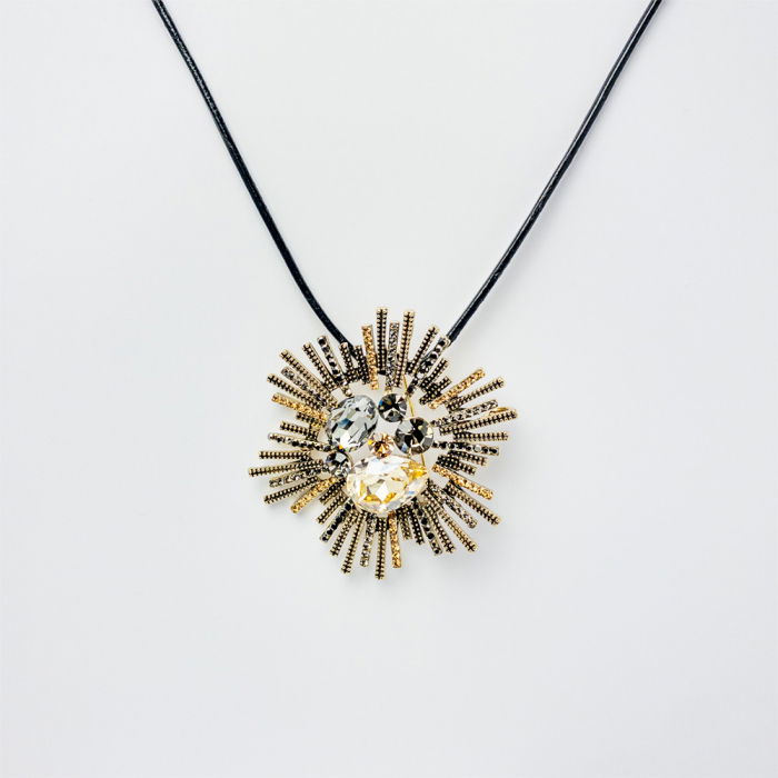 Brosa pandant metalica auriu antichizat, soare stilizat cu pietre mari si mici [2]