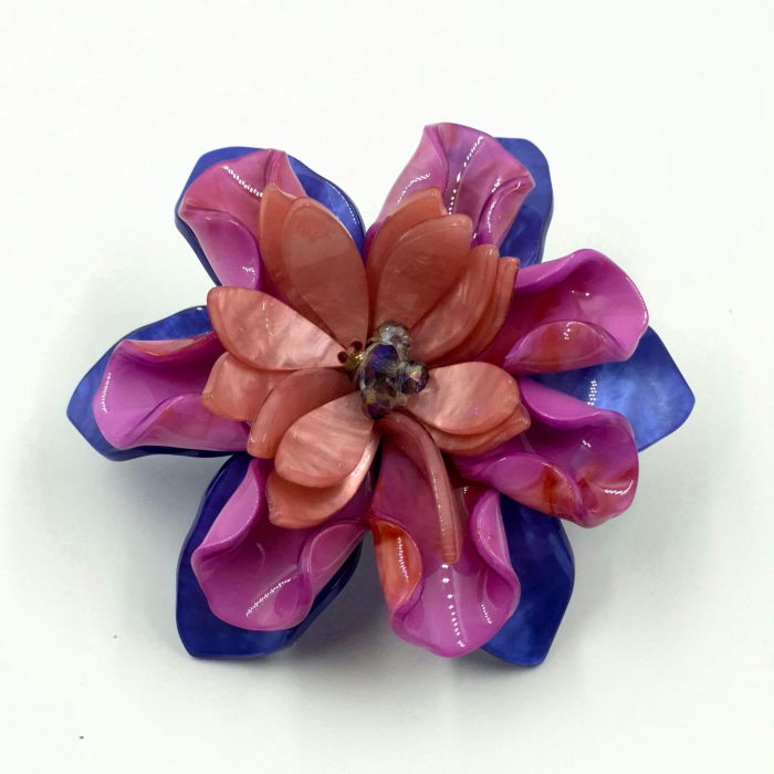 Brosa statement florala din rasina, cu petale mov-albastre [2]