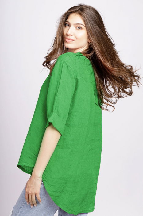 Camasa verde prazuliu din in cu nasture metalic decorativ [3]