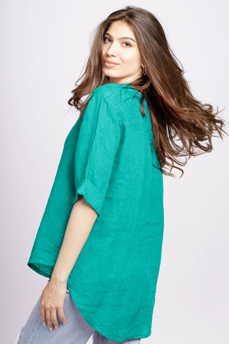 Camasa turcoaz din in cu nasture metalic decorativ [3]