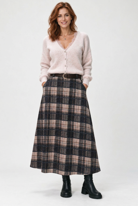 Cardigan de dama pufos cu lana si nasturi sidefati, bej deschis