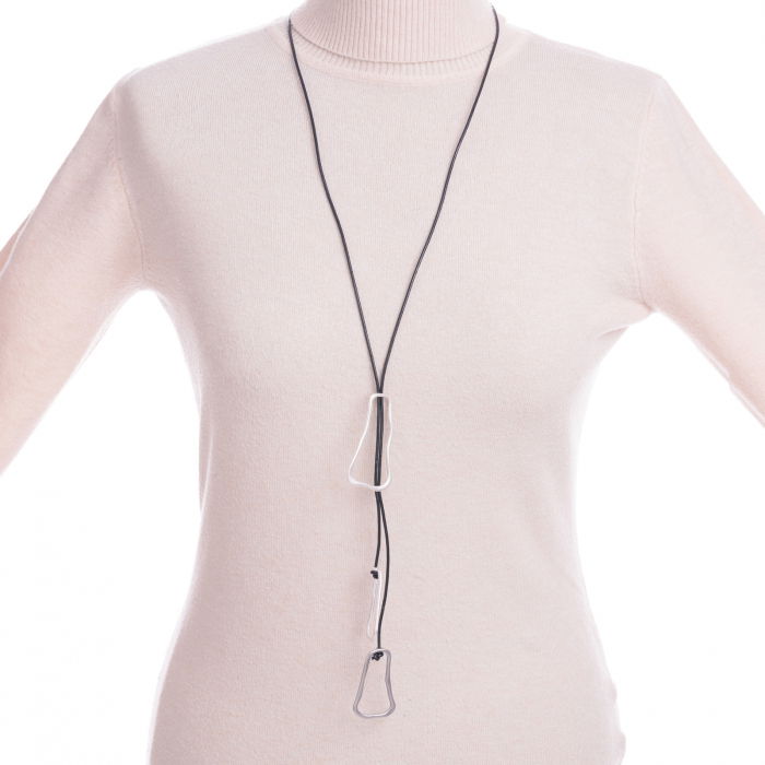 Colier lung din ZAMAC rodiat cu trei elemente neregulate, argintiu mat [2]