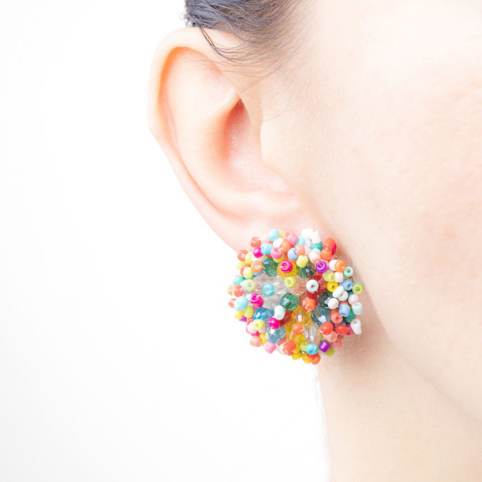 Cercei in forma de papadie cu pietricele mici in culori vibrante [3]