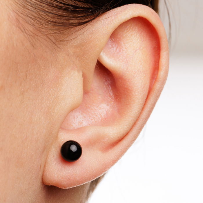 Cercei mici din argint 925 cu chihlimbar natural de culoare brun foarte inchis [2]