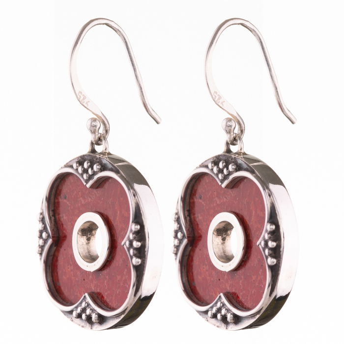 Cercei rotunzi din argint cu coral si decoratiune pe toata circumferinta [2]