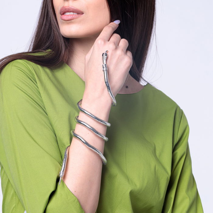 Colier argintiu si bratara din metal modelabil sub forma de sarpe [2]