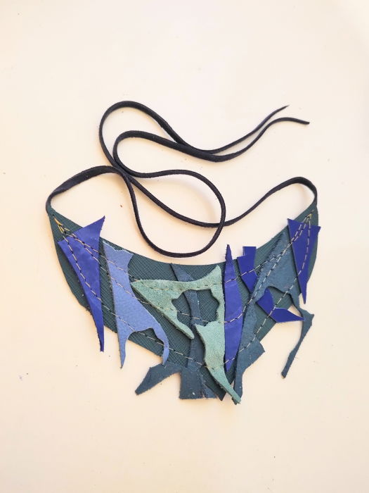 Colier asimetric din piele naturală, nuanțe de albastru [2]