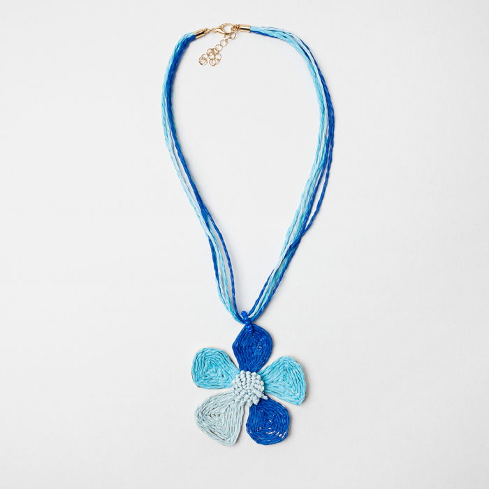 Colier cu multe siruri si floare pandant, in nuante de bej si camel [4]