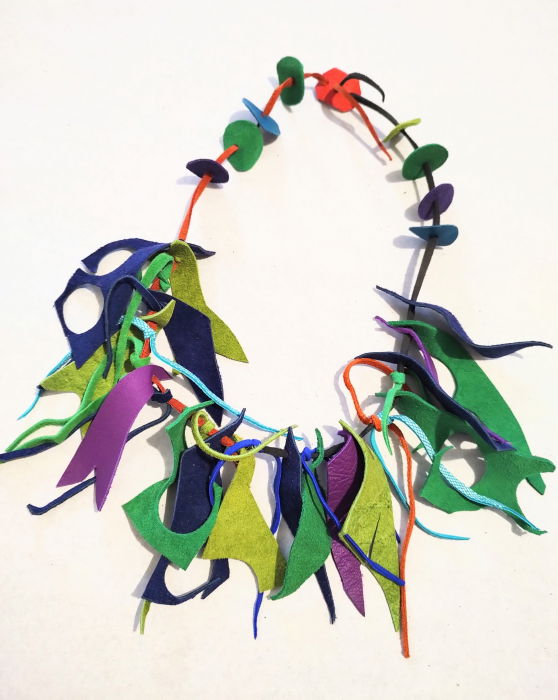 Colier multicolor handmade   din piele naturala, asimetric, unicat