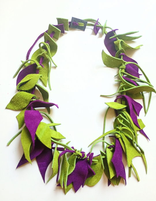 Colier handmade unicat din piele naturala,nuante olive,mov
