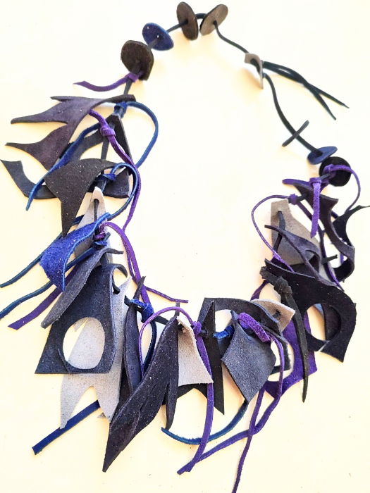 Colier din piele naturala ,nuante bleu bleumarin ,asimetric, unicat [2]