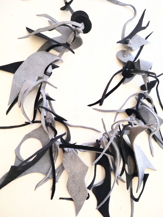 Colier handmade bleu din piele naturala, asimetric, unicat [3]