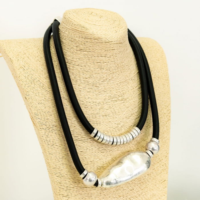 Colier silicon cu 2 siruri si elemente diferite forme din metal argintiu [3]