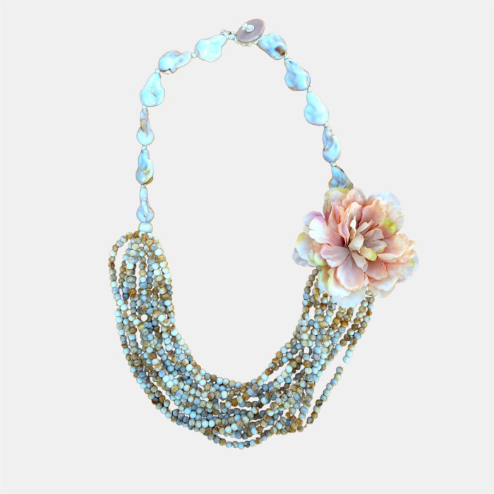 Colier statement cu floare 3D si siraguri de margele – design romantic [5]