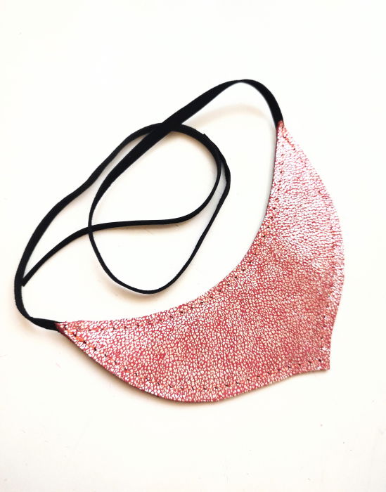 Colier statement din piele naturală,nuanțe de rosu -argintiu , festiv ,unicat [1]