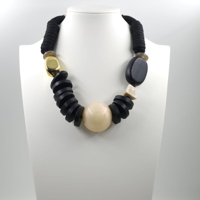 Colier statement geometric cu element central supradimensionat – design modern [4]