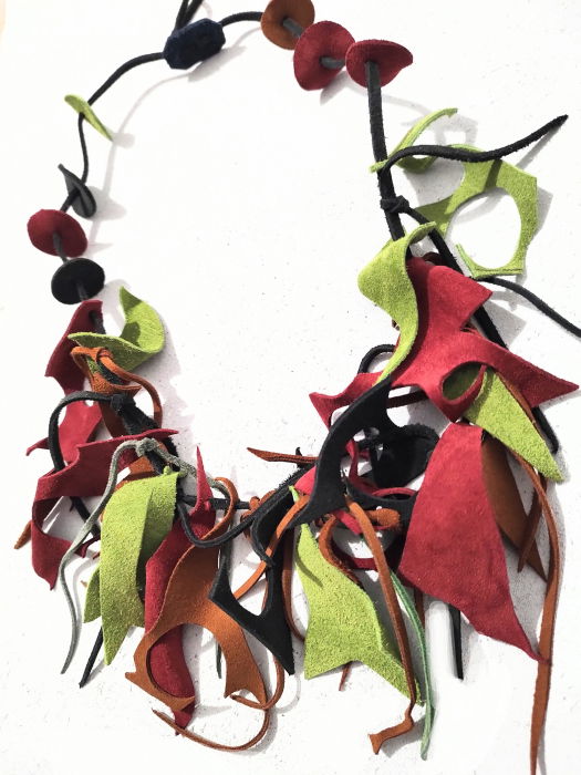 Colier din piele naturala, asimetric, verde olive si bordo ,unicat [2]