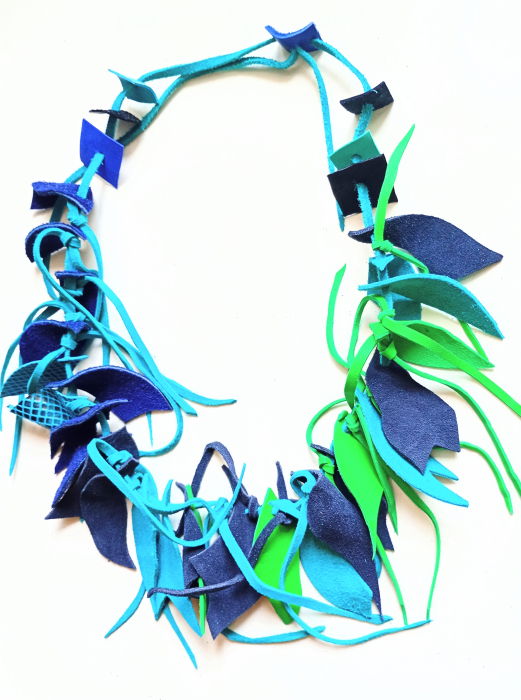 Colier unicat handmade  din piele naturala turcoaz ,verde, albastru electric [2]