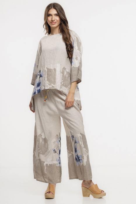 Compleu bej din in cu imprimeu pastel albastru si gri - bluza cu pantaloni - OUTFIT VARA
