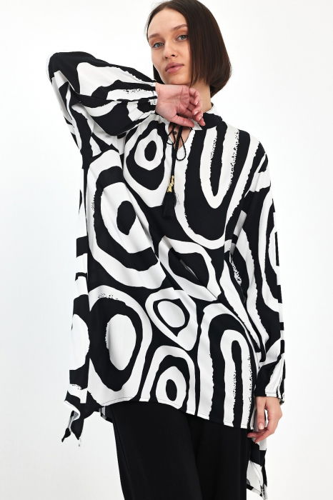 Compleu cu bluza lunga tip tunica si pantaloni, negru cu alb [6]