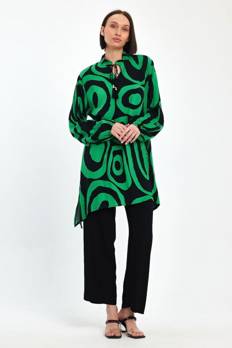 Compleu cu bluza lunga tip tunica si pantaloni, negru cu verde [7]