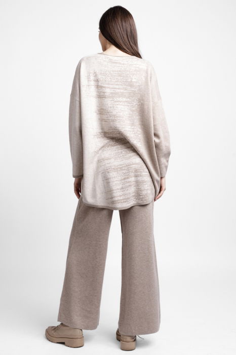 Compleu cu pulover oversize asimetric si pantaloni tricotaj, cu intrepatrundere de bejuri [4]