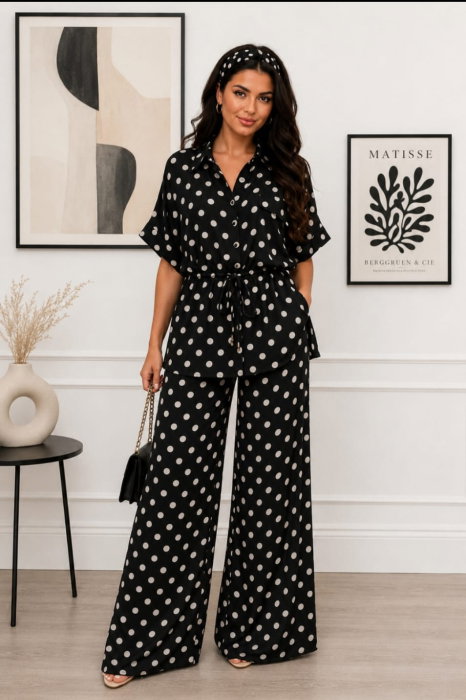 Compleu din vascoza cu pantaloni palazzo si bluza cu cordon, bleumarin cu buline albe