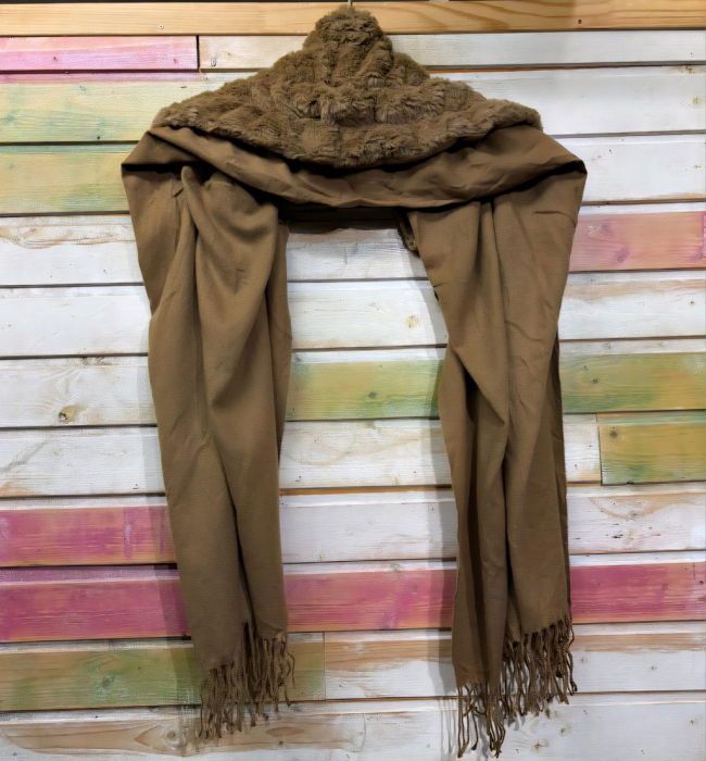 Eșarfă cu blăniță ecologică pe centru și franjuri decorative, camel [3]