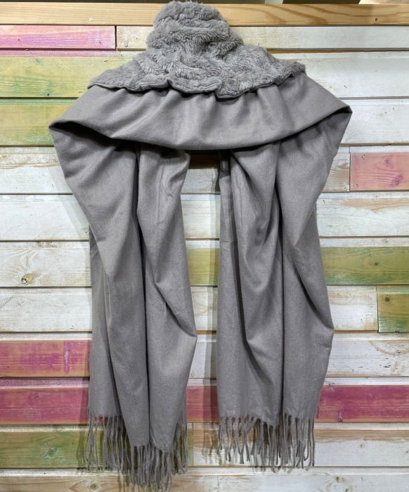 Eșarfă cu blăniță ecologică pe centru și franjuri decorative, gri deschis [3]