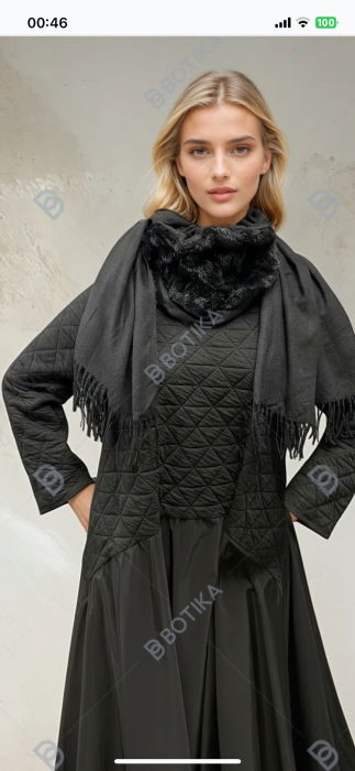 Eșarfă cu blăniță ecologică pe centru și franjuri decorative, neagra [4]