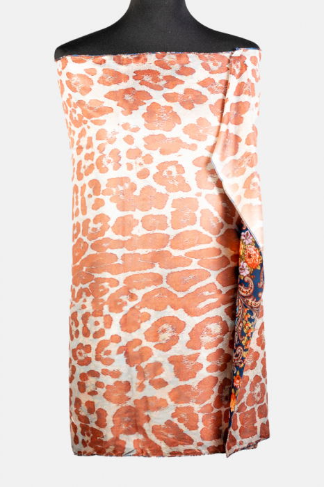 Esarfa cu doua fete, din matase cu fragmente din diferite medii [2]