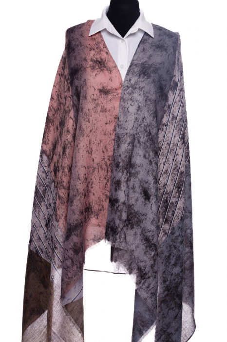 Esarfa din vascoza cu joc de linii si forme geometrice in nuante de corai, galben si gri [2]