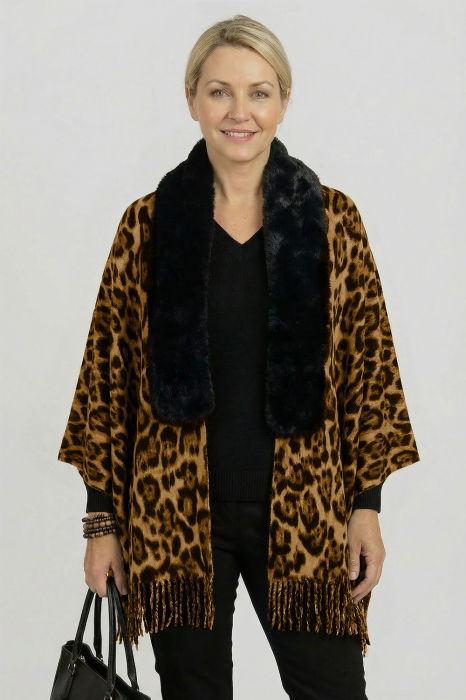 Esarfa eleganta cu blanita ecologica pe centru si franjuri, imprimeu animal print negru si camel