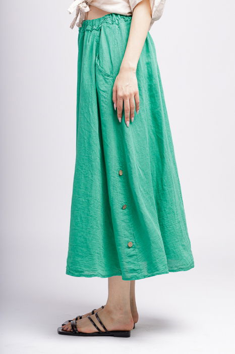 Fusta din in verde cu nasturi decorativi pe laterale [2]