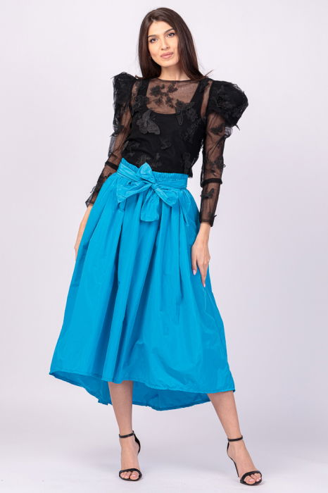 Fusta albastra, cu trena, ampla, din tafta [1]