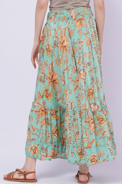 Fusta ampla cu doua volane din matase indiana cu flori caramizii pe fond verde menta [2]