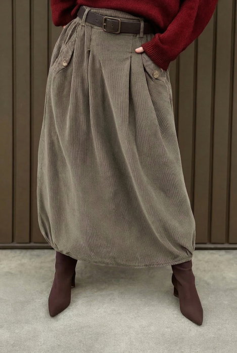 Fusta balon din catifea reiata cu curea si elastic lateral la baza, bej inchis