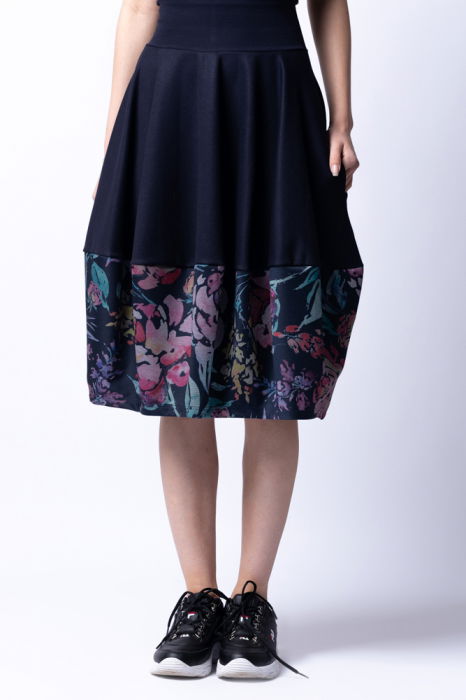 Fusta bleumarin midi tip lalea cu flori poale [2]