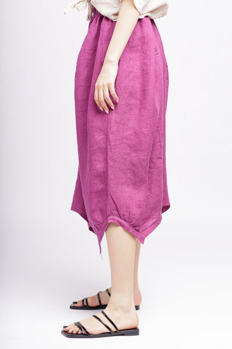 Fusta din in mov, in colturi, cu aspect de salvari [3]