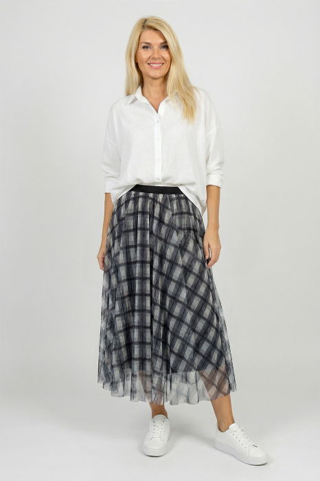 Fusta in trei straturi din tulle creponat cu model ecosez alb si negru - stil smart casual [2]